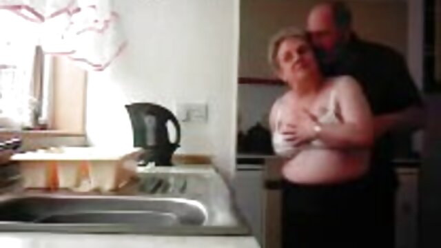 Bella, brutale new porno da tre uomini