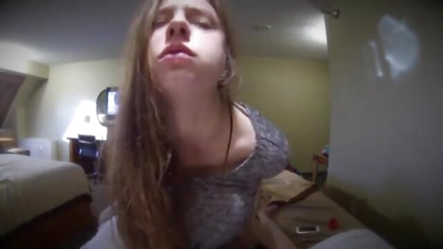 Fresco ragazza porno on line russa in figa